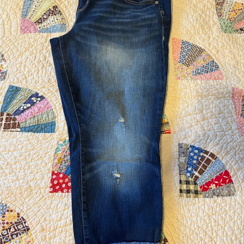 Torrid Boyfriend Cropped Jeans 16